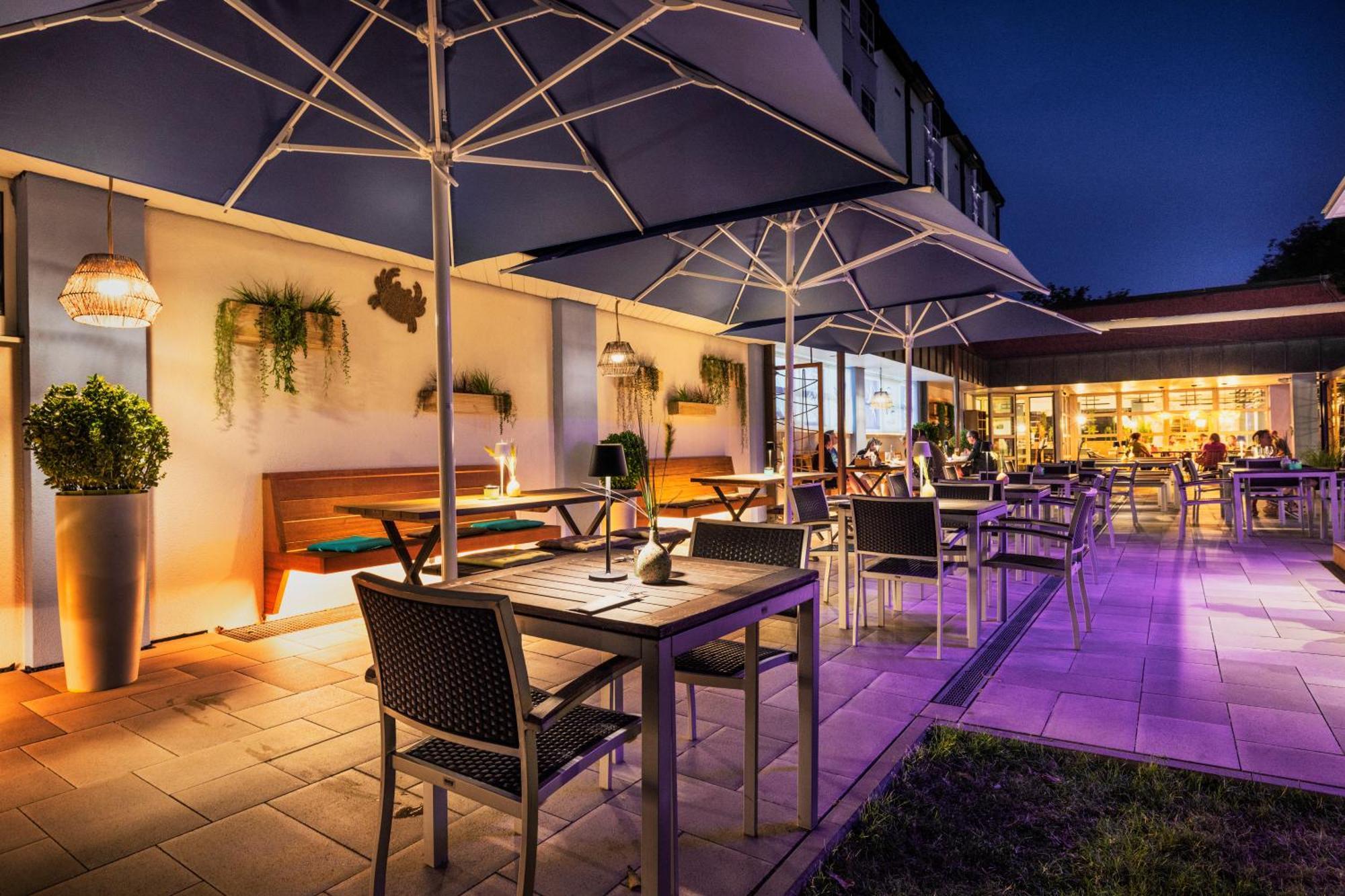 Ibis Styles Regensburg Hotel Bagian luar foto