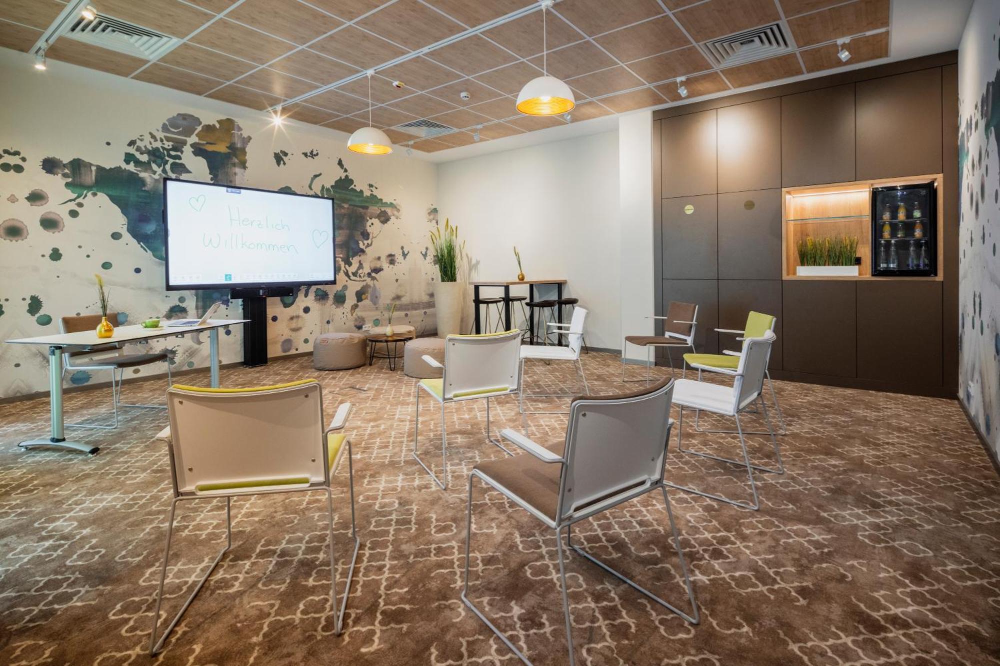 Ibis Styles Regensburg Hotel Bagian luar foto