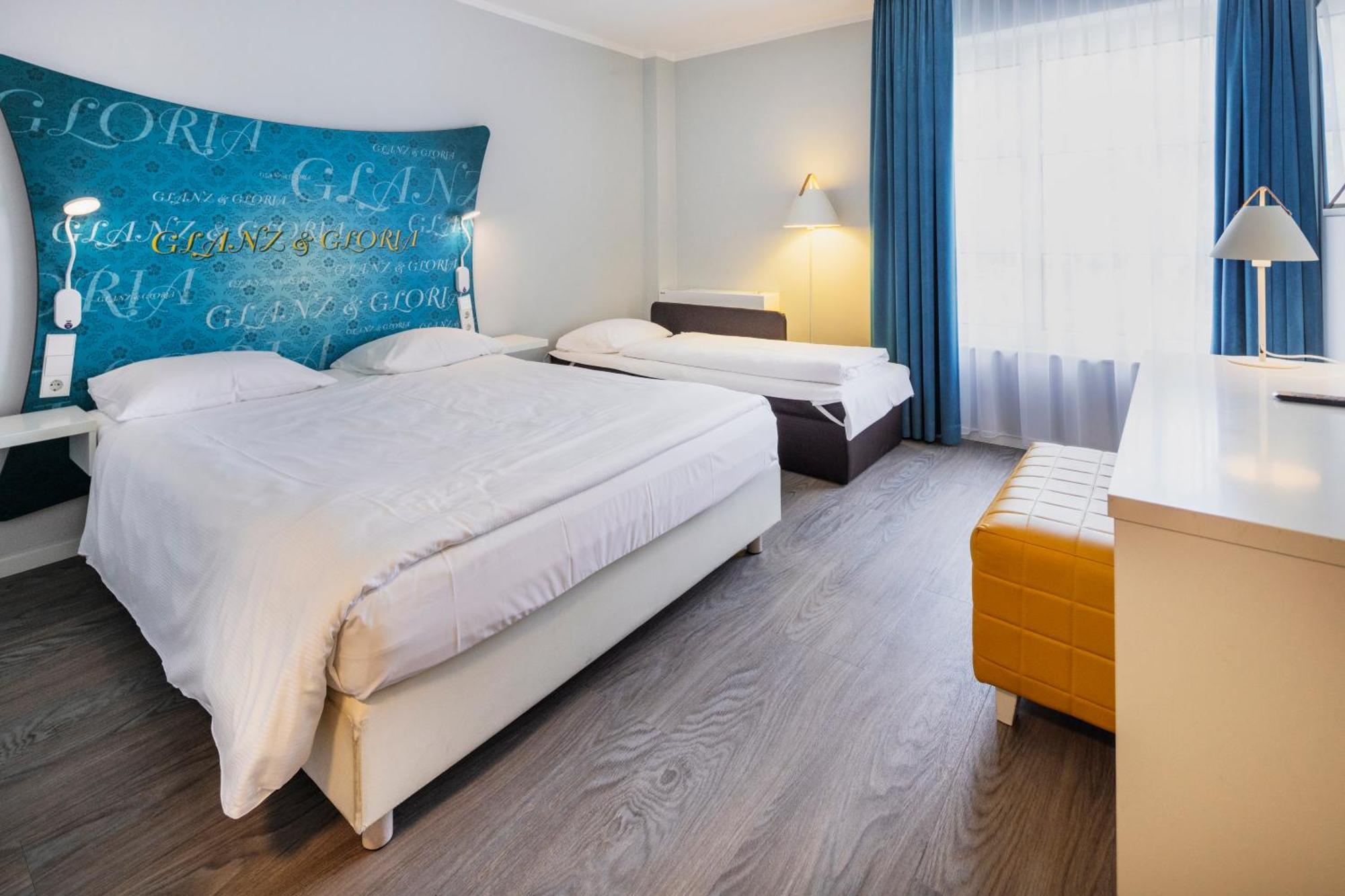 Ibis Styles Regensburg Hotel Bagian luar foto