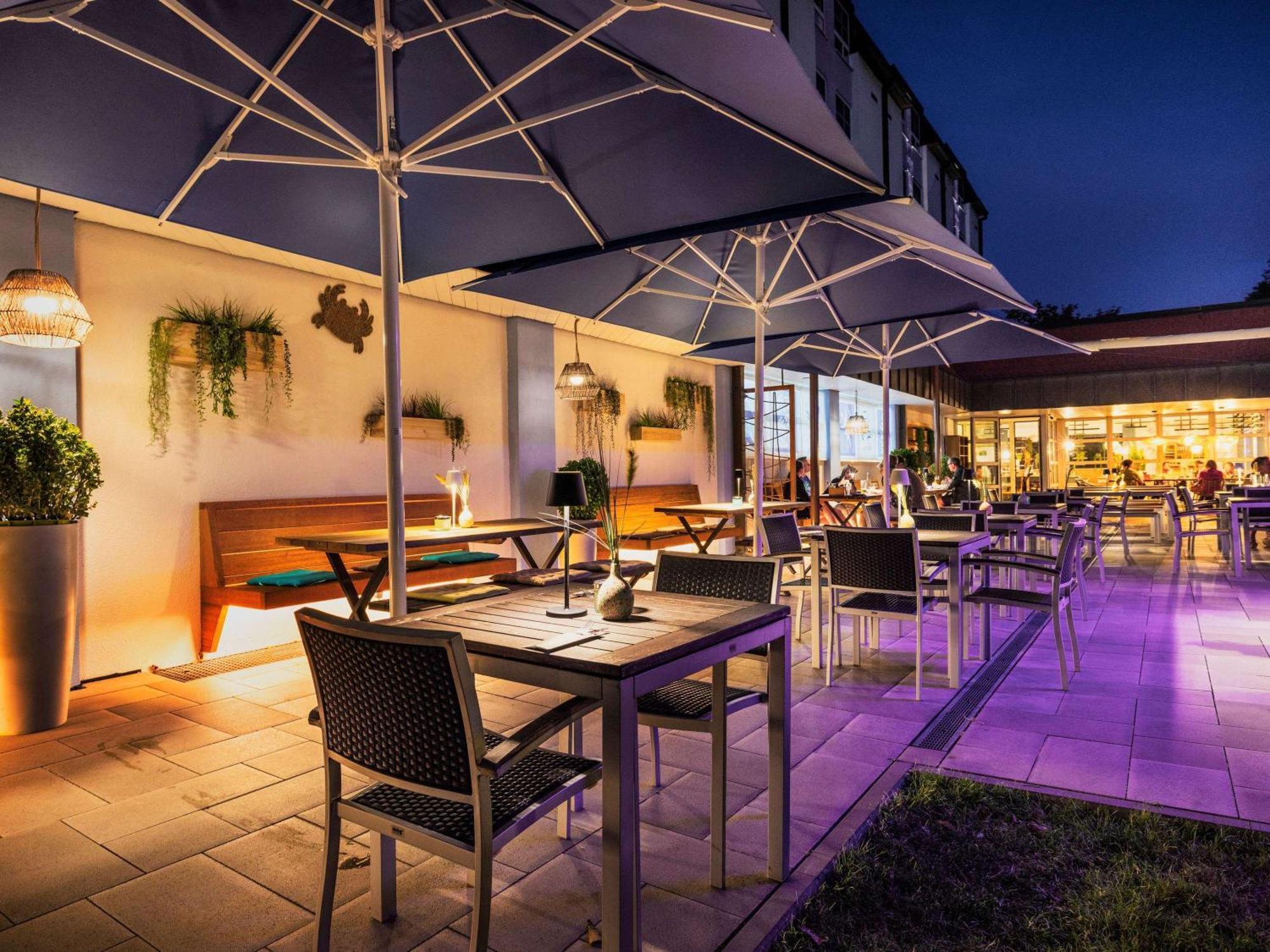 Ibis Styles Regensburg Hotel Bagian luar foto