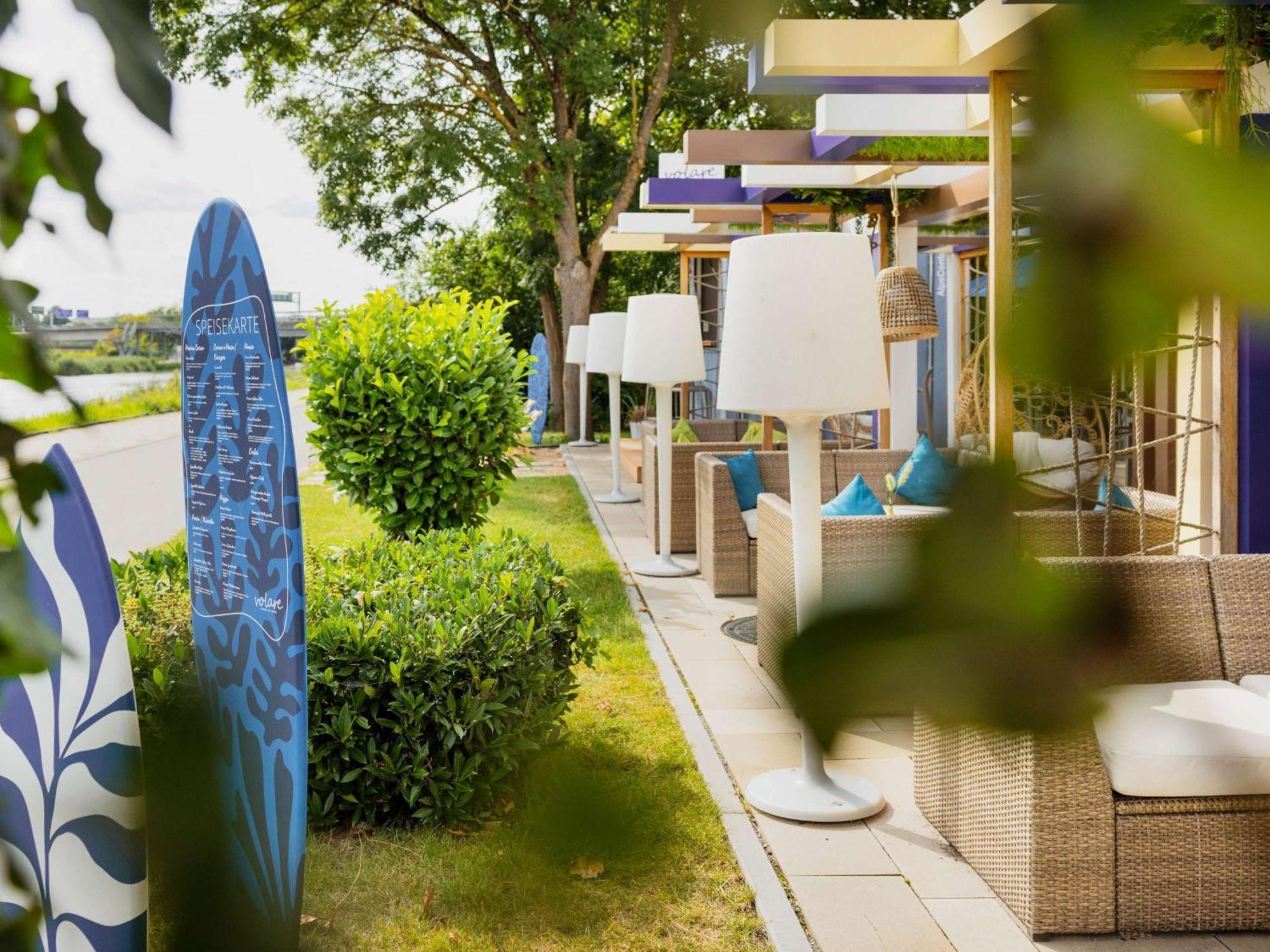 Ibis Styles Regensburg Hotel Bagian luar foto