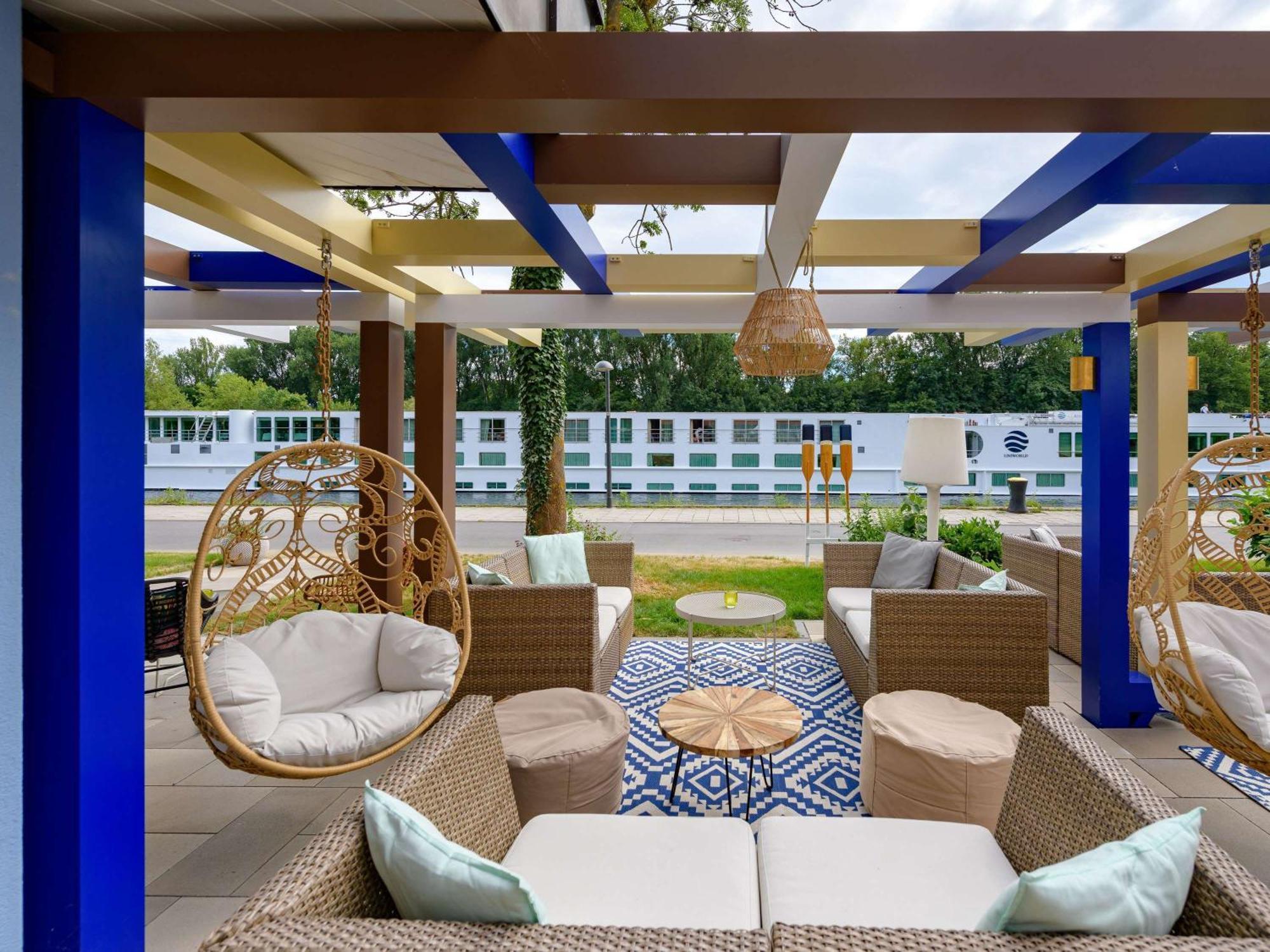 Ibis Styles Regensburg Hotel Bagian luar foto