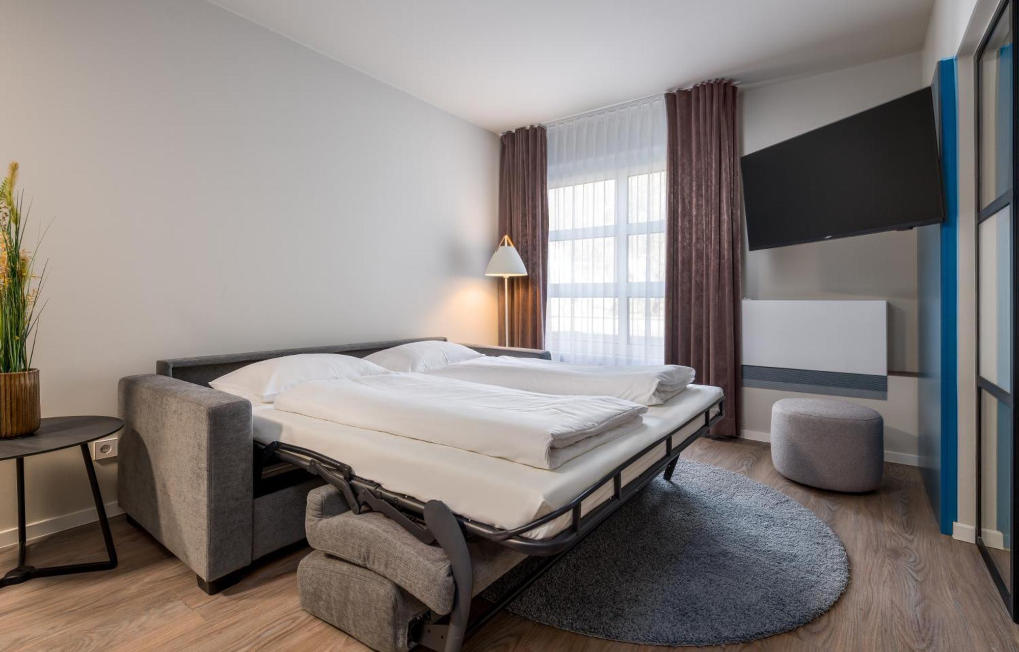 Ibis Styles Regensburg Hotel Bagian luar foto