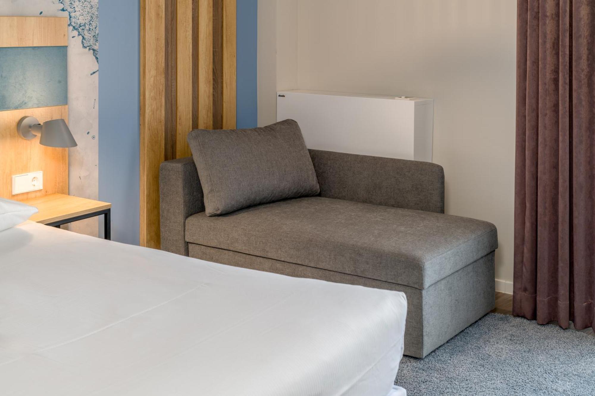 Ibis Styles Regensburg Hotel Bagian luar foto